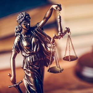 Themis_statue